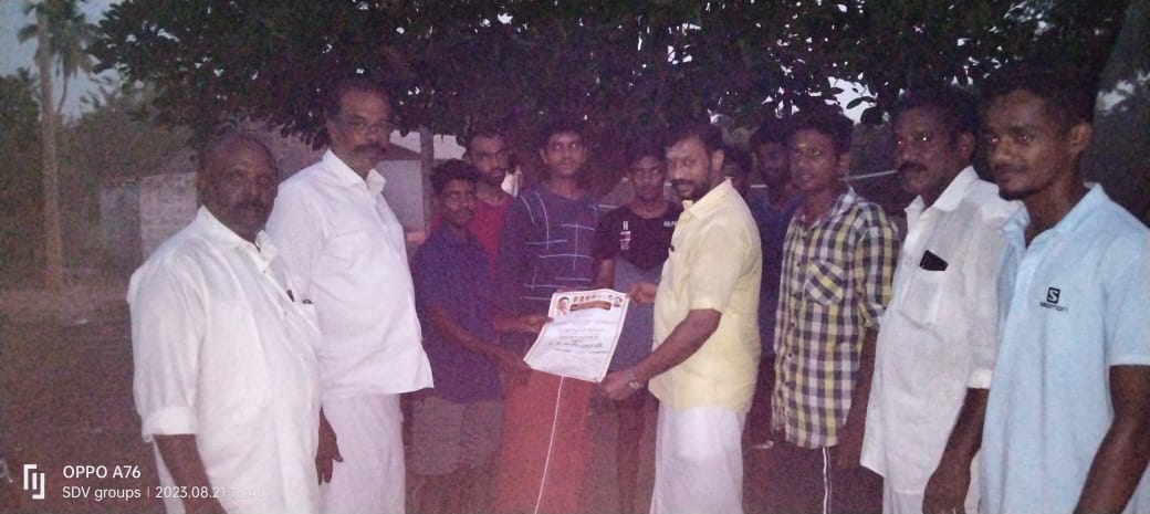 மன்னங்காடு இளைஞர்களை சந்தித்த பந்தல் ராஜா